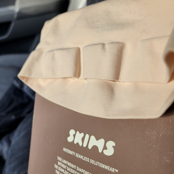 SKIMS Maternity Seamless Solutionware Tight in Sand size S/M NIB - Picture 4 of 5